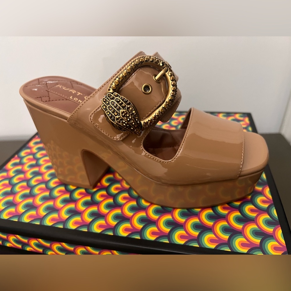 Platform sandal